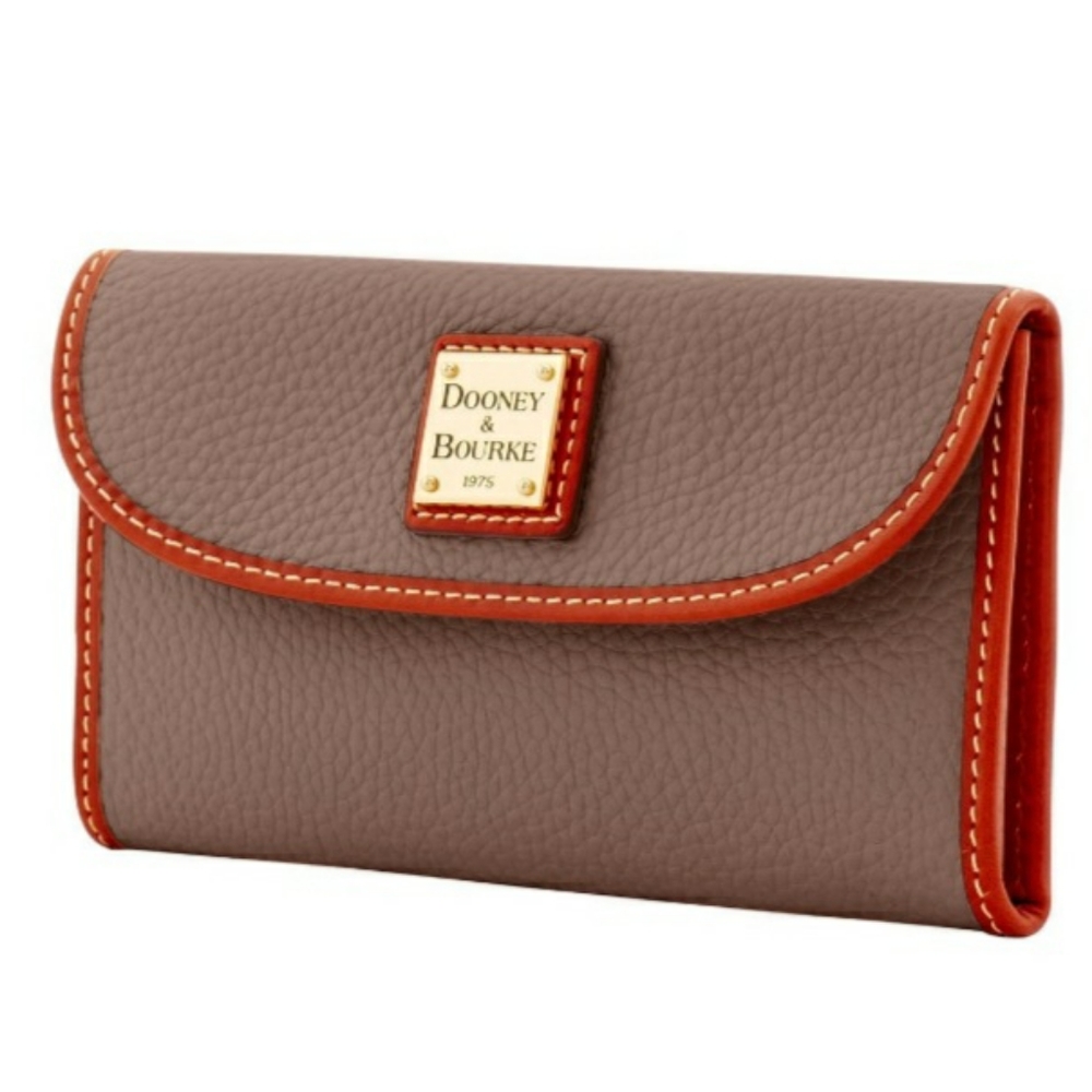 Pebble Grain Continental Clutch